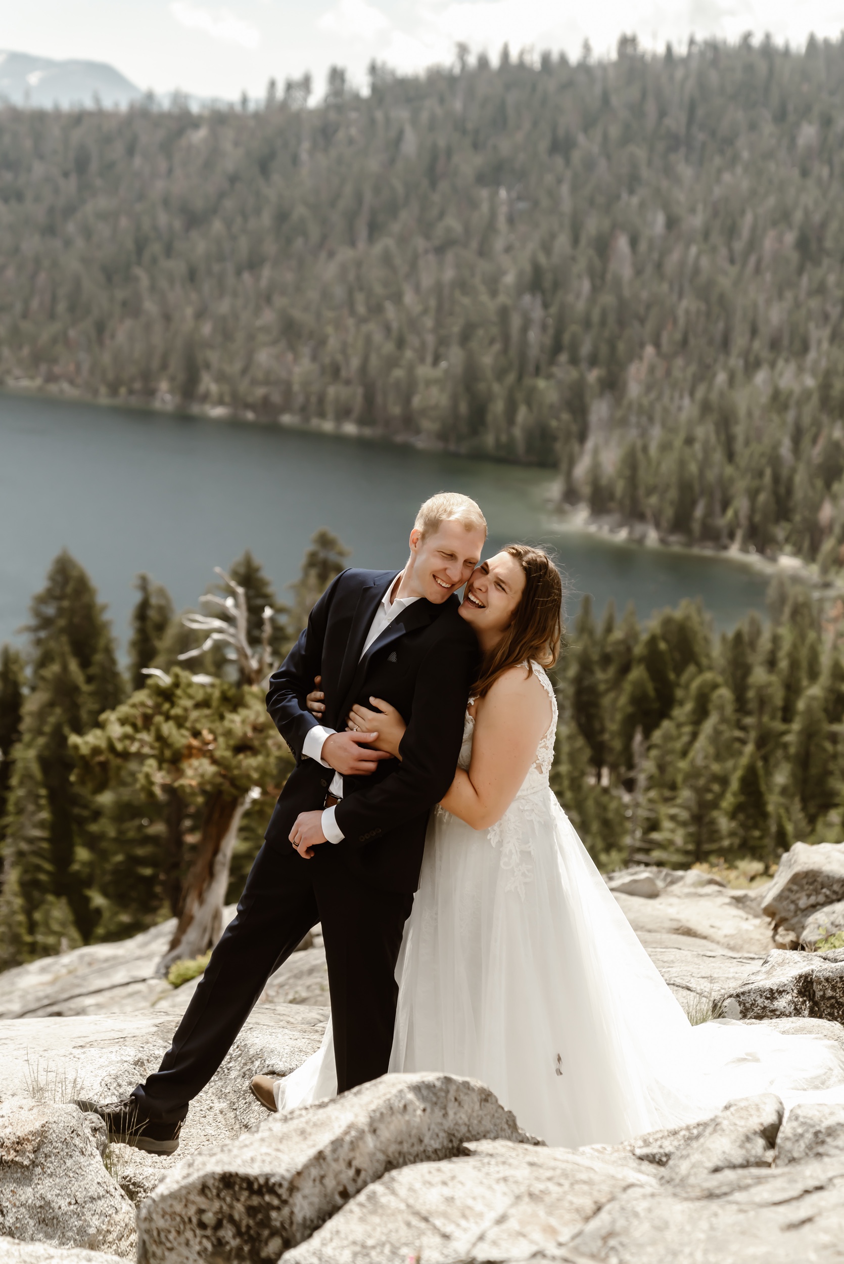Bride and groom couples photos at Lake Tahoe elopement