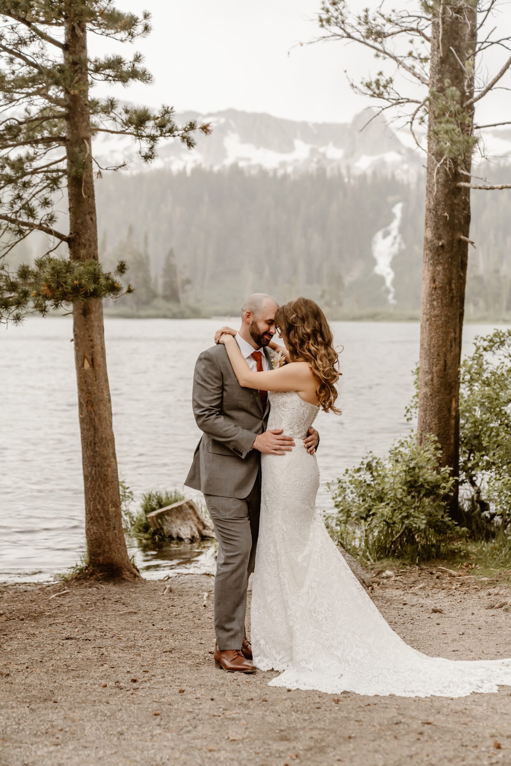 Bride and groom at Mammoth Lakes wedding