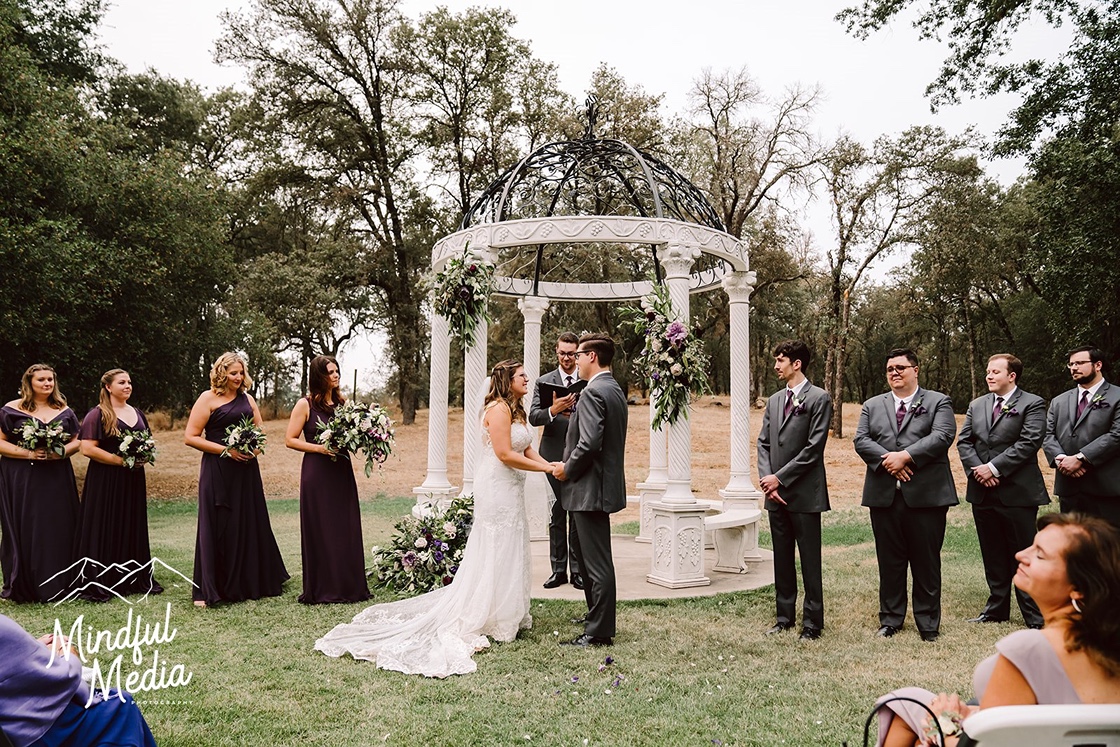 Outdoor wedding ceremony at Rough and Ready Vineyards