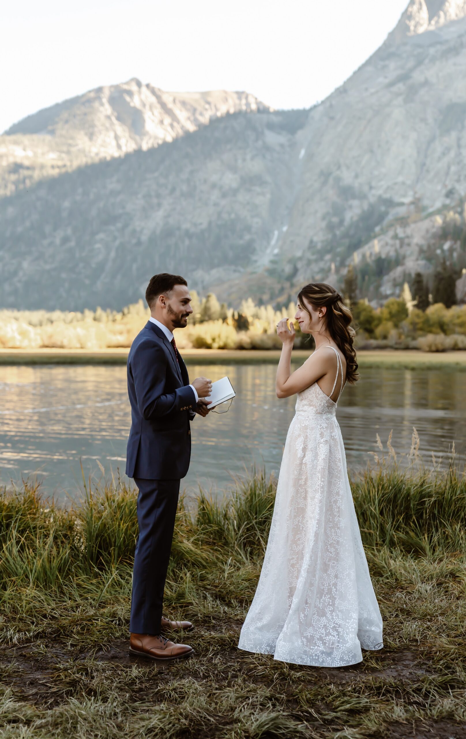 Couple says vows at Mammoth Lakes elopement