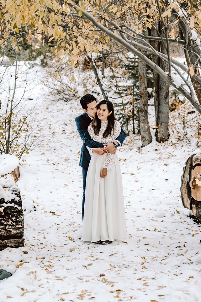 Bride and groom at their winter Tahoe elopement