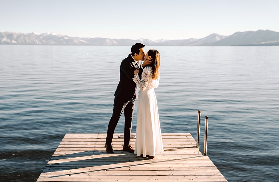 Tahoe elopement ceremony at Skylandia