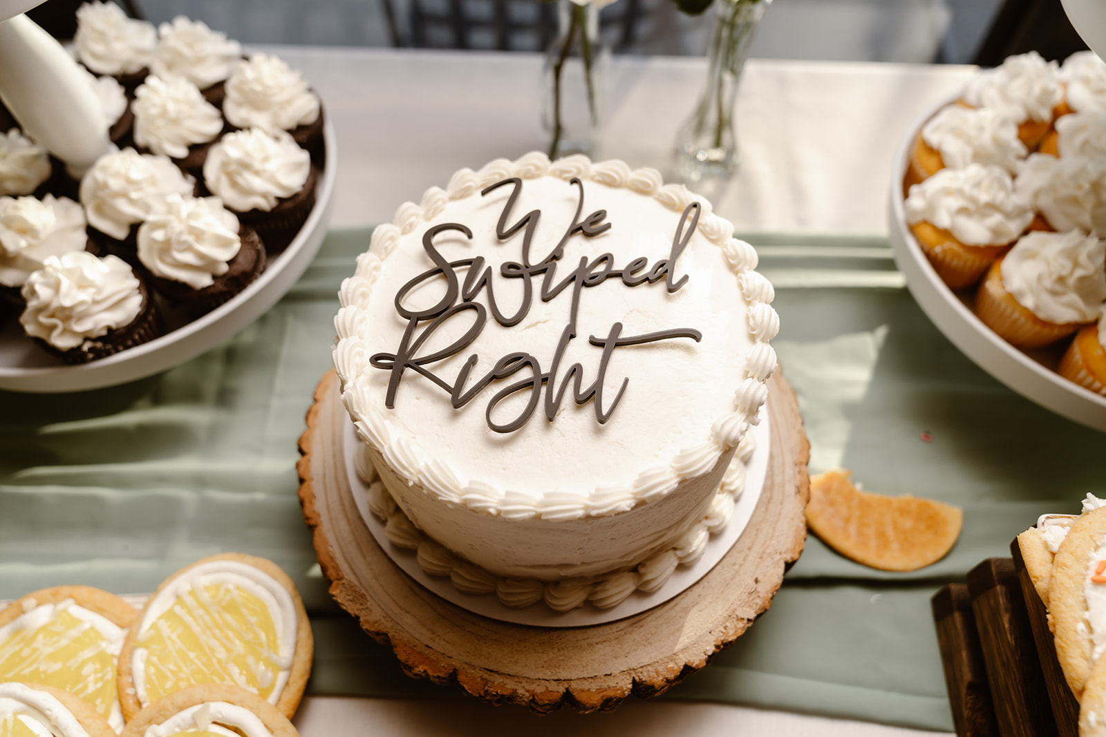 Wedding cake that says "we swiped right"