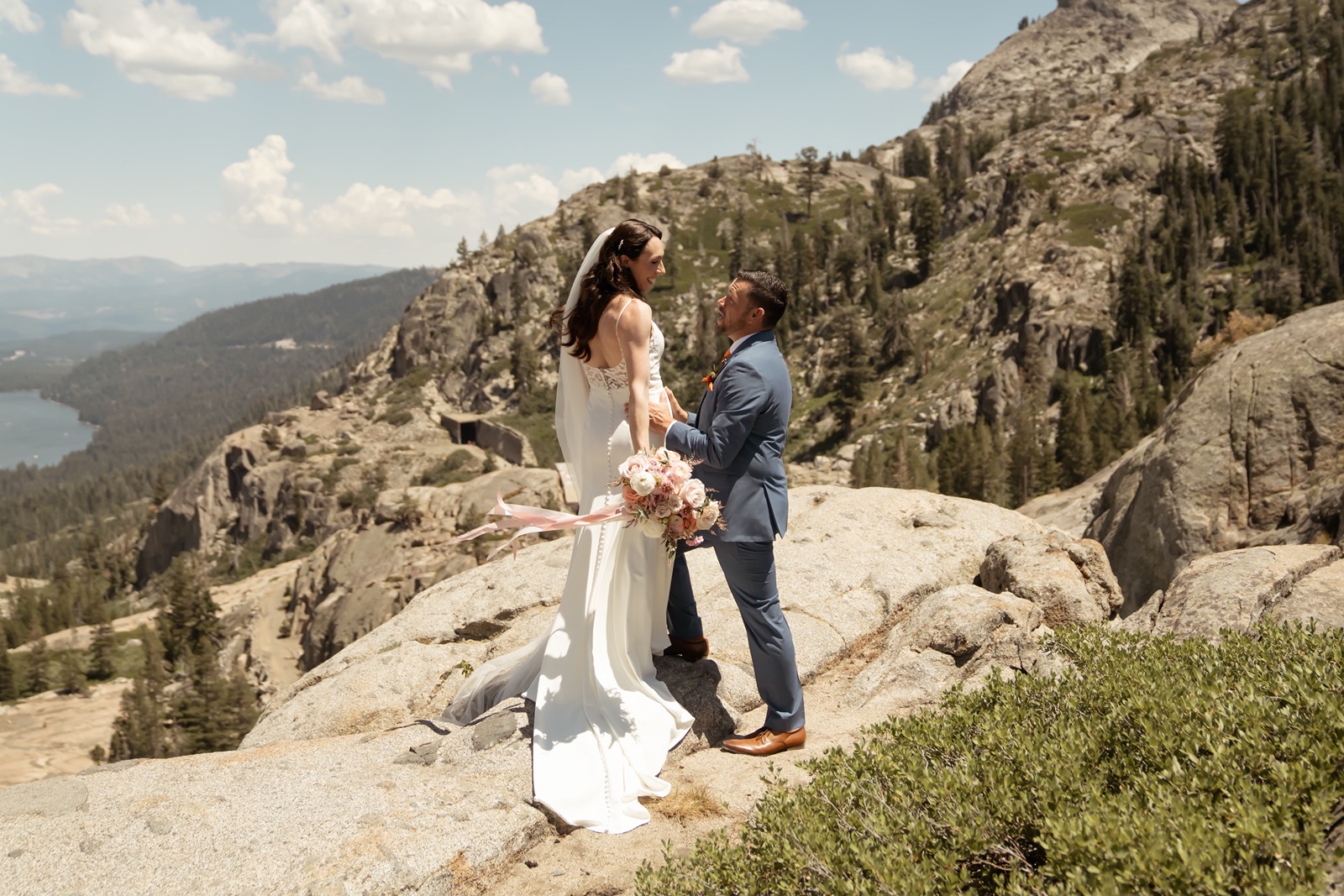 Bride and groom have their first look at Donner Lookout