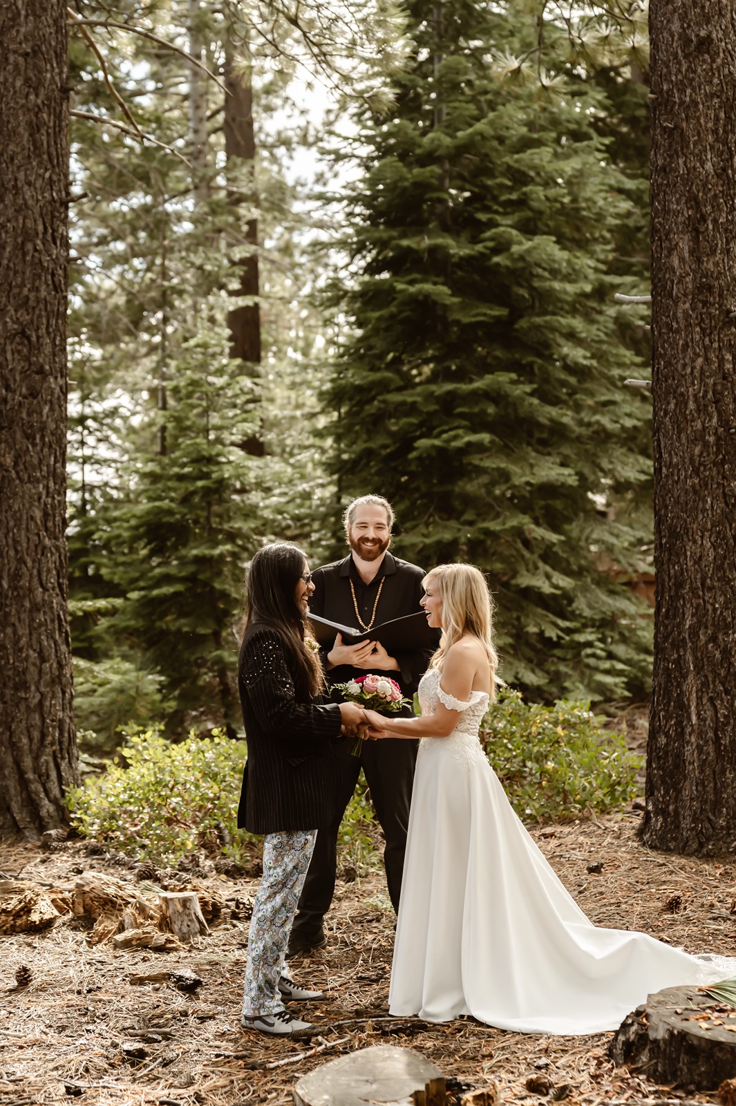 Couple says vows at Skylandia Beach